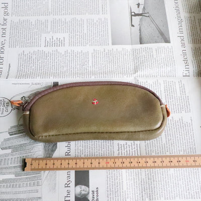 【全2サイズ】オーバル型のペンケース 柔らかな日本の牛革製 st-6 【ネーム縫付無料】