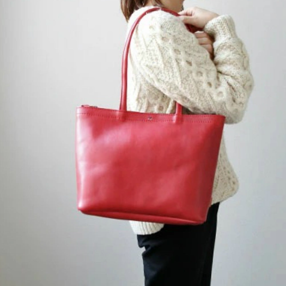 Folka Leather Tote Bag | Simple, A4-compatible unisex bag [2 sizes available] jb-63