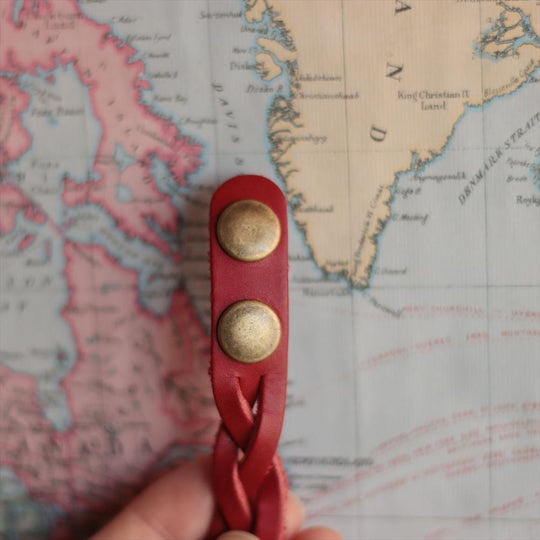 ネリ ｜ 三つ編みブレスレット ｜ホック式で男女兼用 ｜ ac-123