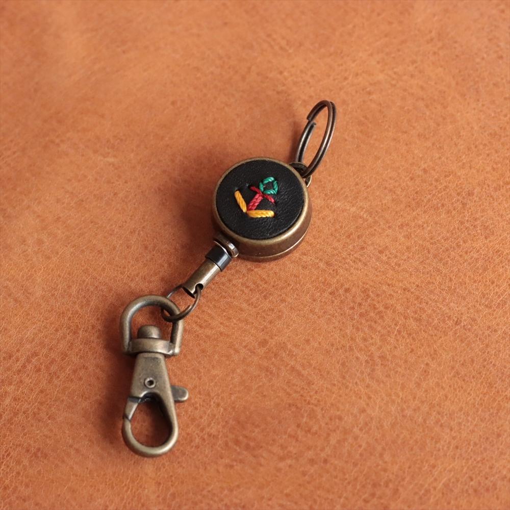 本革×リール金具 ｜ 便利な40cm伸縮 ac-42 – Japlish（ジャプリッシュ