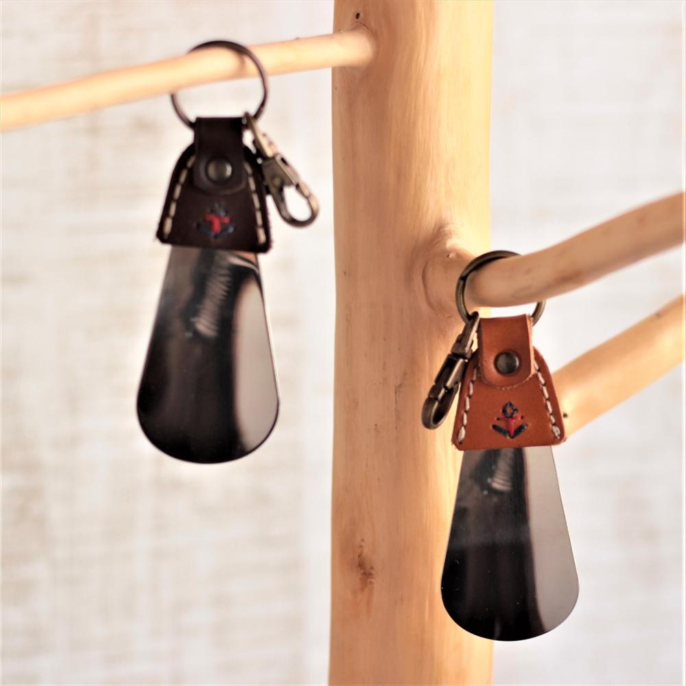 靴べら付きレザーキーホルダー | 靴を履く動作をスマートに ac-49