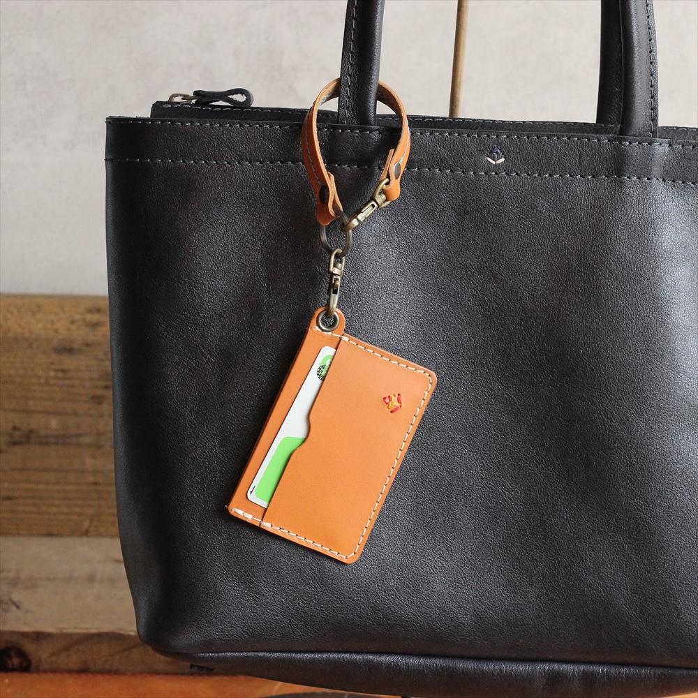 縦横選べる本革パスケース【全2種】g-15.45 – Japlish（ジャ