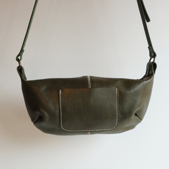 極美品✨エスペラント ボディバッグ ショルダーバッグ 三日月 レザー ブラウン Esperanto（エスペラント） ショルダーバッグ バッグ esperanto